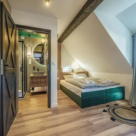 Izerskie Oblicze Lägenhet *